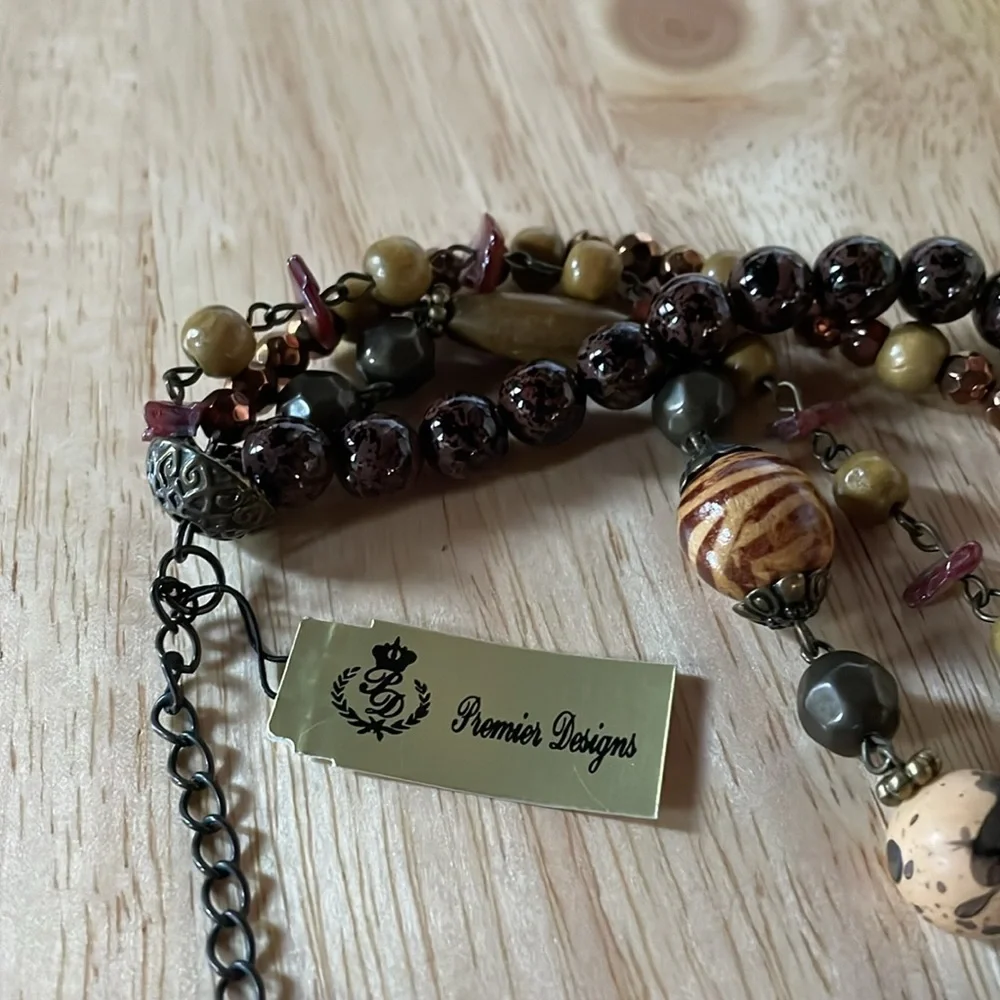 Vintage Never worn 16”-18” earthy colors necklace by Premier Designs. - Picture 3 of 3